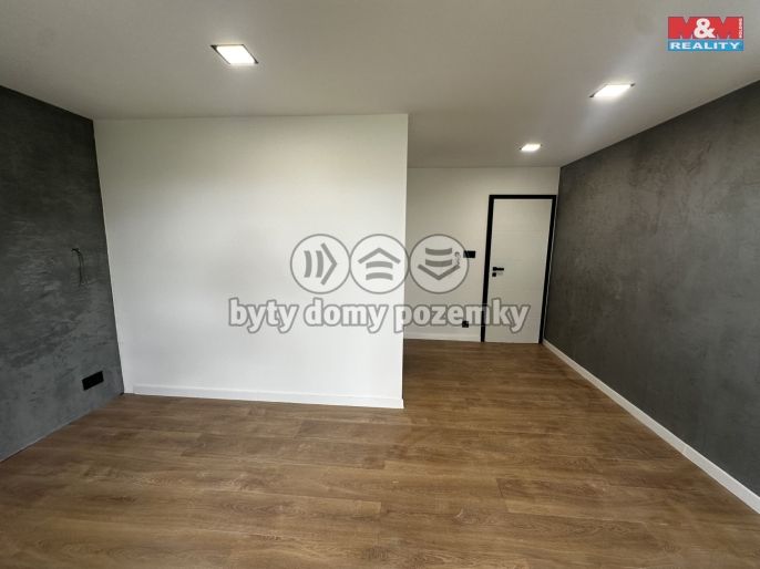 Prodej, Byt 3+kk, Dvory