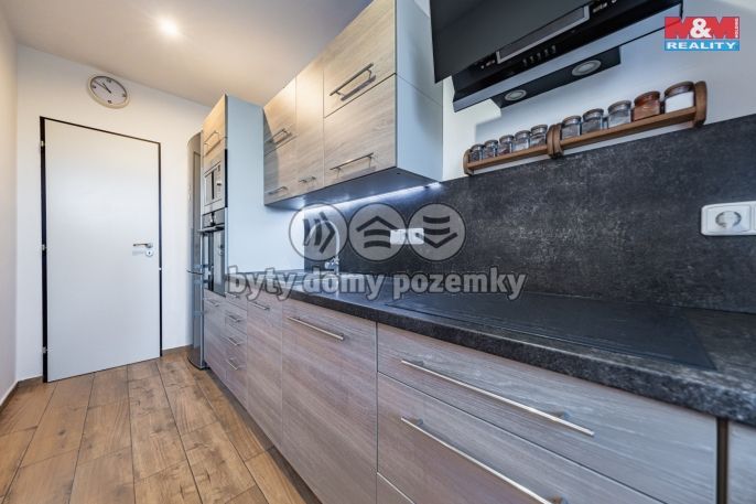 Prodej, Byt 3+1, Neveklov