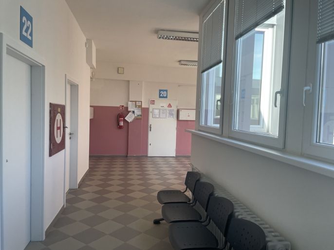 Pronájem, Obchod a služby, Most
