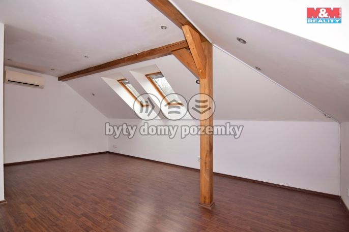 Pronájem, Rodinný dům, Velké Březno