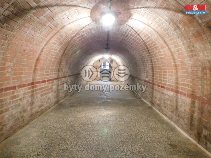 Prodej, Vinný sklep, Moravany