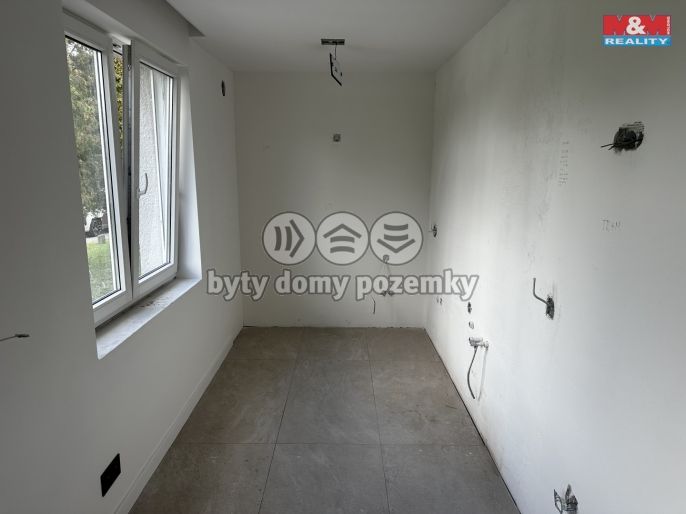 Prodej, Byt 3+kk, Dvory