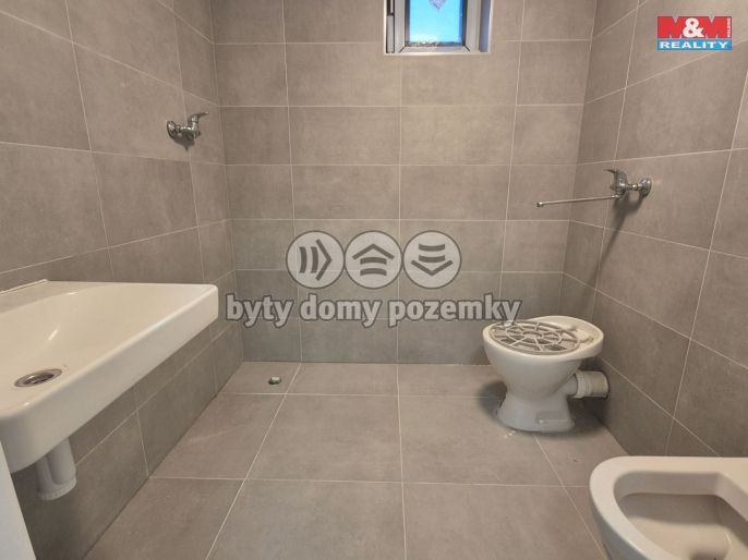 Pronájem, Obchod a služby, Tuchoměřice