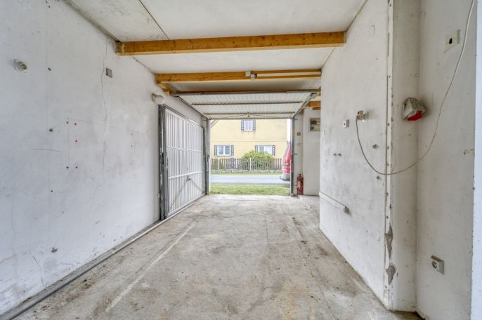 Prodej, Sklad, Šťáhlavy