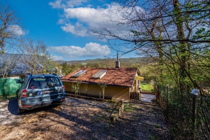 Prodej, Chata, Vráž