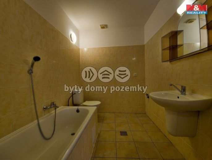 Pronájem, Byt 1+1, Úpice