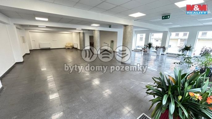 Pronájem, Obchodní objekt, Louny