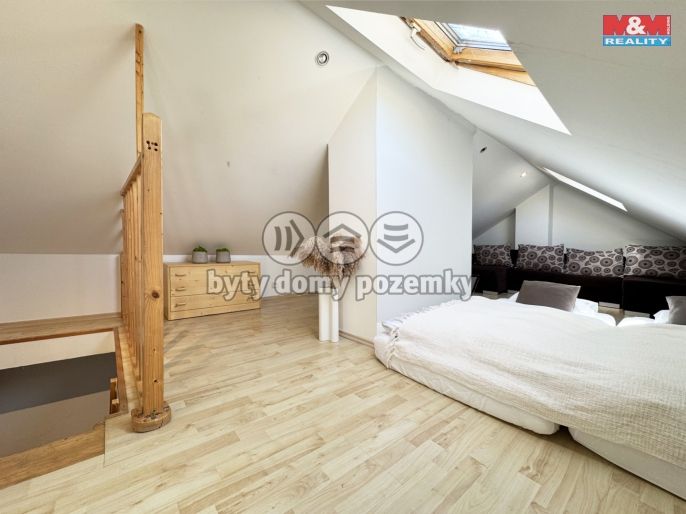 Pronájem, Byt 3+1, Karlovy Vary