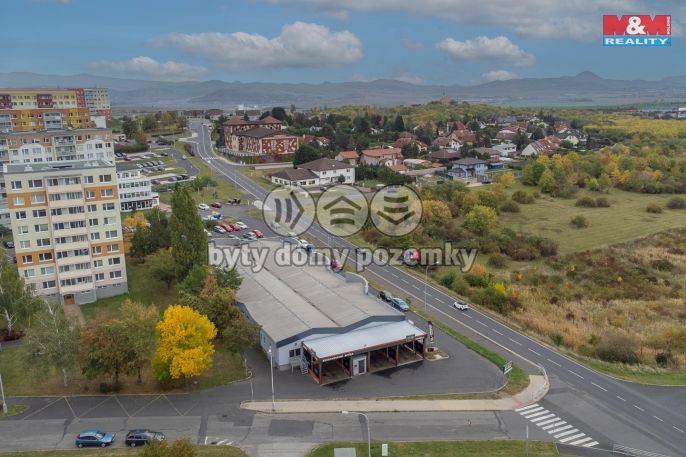 Prodej, Obchod a služby, Most