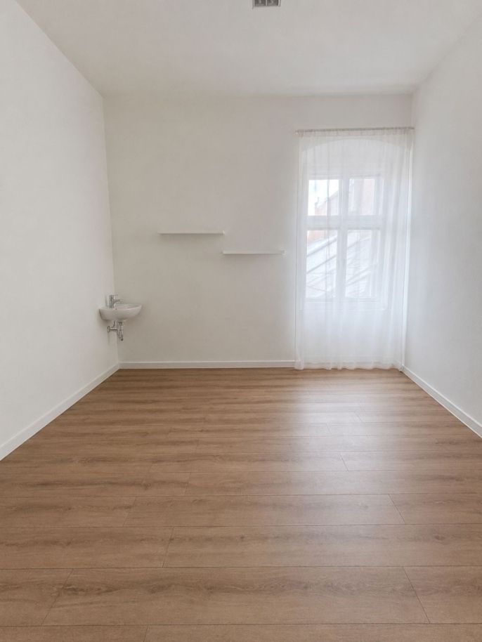 Pronájem, Kancelářský prostor, Pardubice