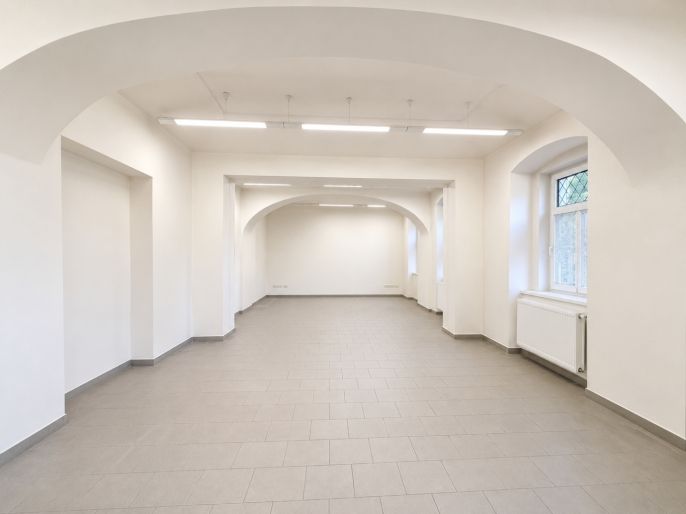 Pronájem, Obchod a služby, Štětí