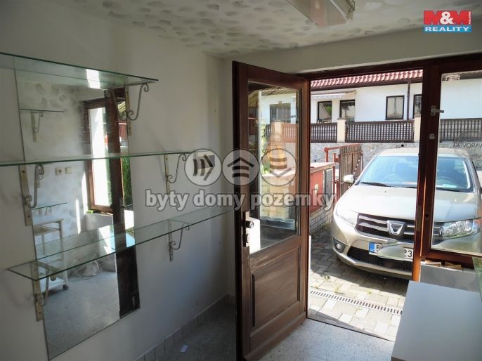 Pronájem, Obchod a služby, Karlštejn