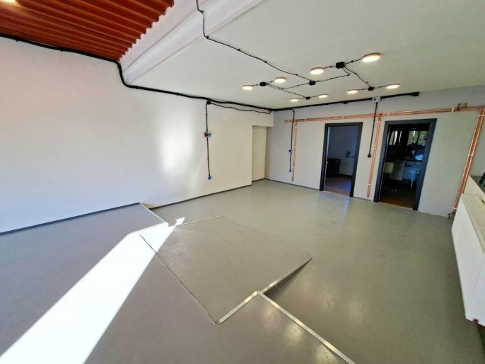 Pronájem, Výrobní objekt, Krupá