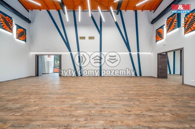 Prodej, Obchod a služby, Okrouhlo