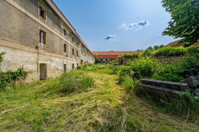 Prodej, Komerční pozemky, Zvoleněves