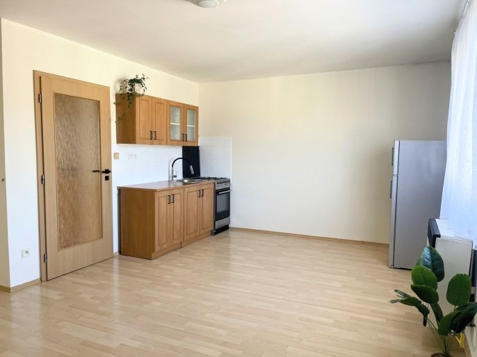 Pronájem, Byt 2+kk, Benešov