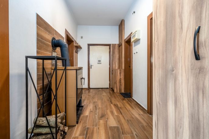 Prodej, Nájemní dům, Dymokury