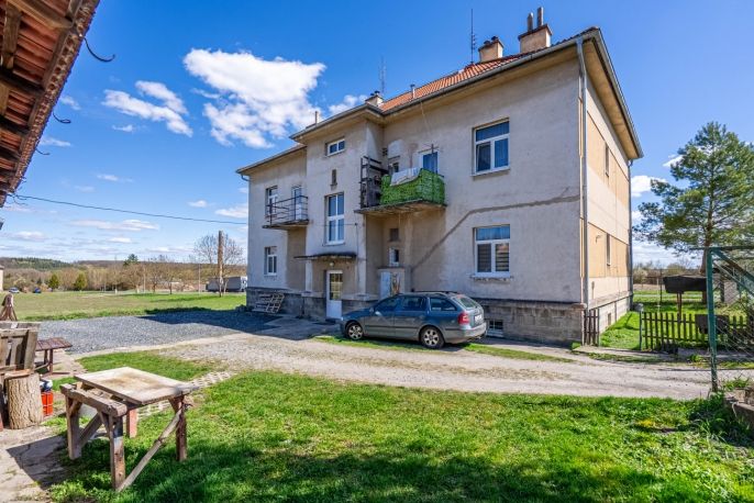 Prodej, Nájemní dům, Dymokury