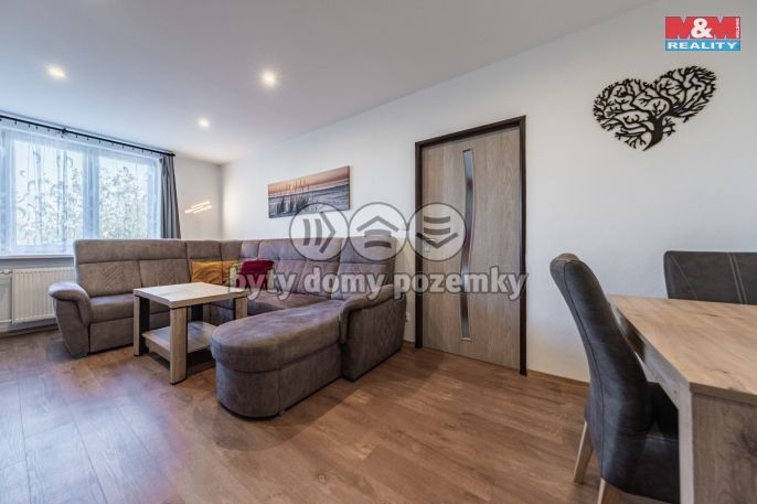 Prodej, Byt 3+1, Neveklov