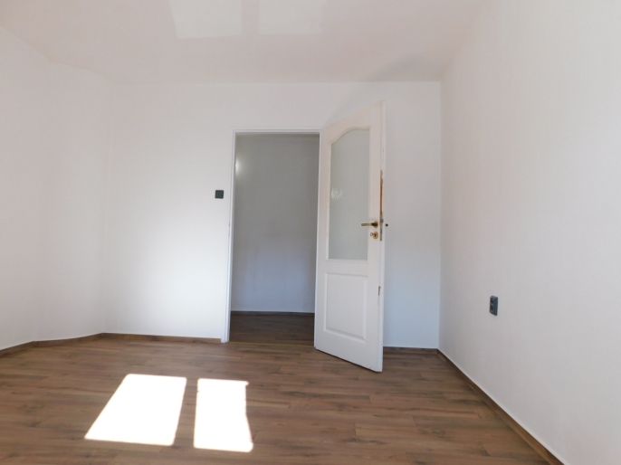 Pronájem, Byt 3+1, Cheb