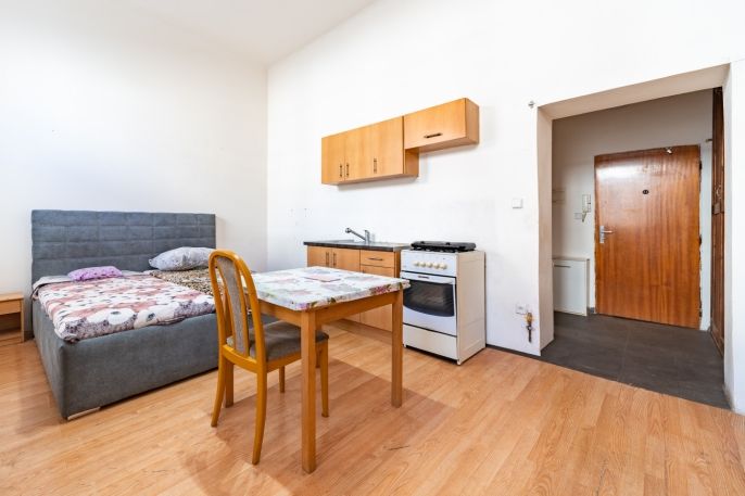 Prodej, Byt 1+kk, Cheb