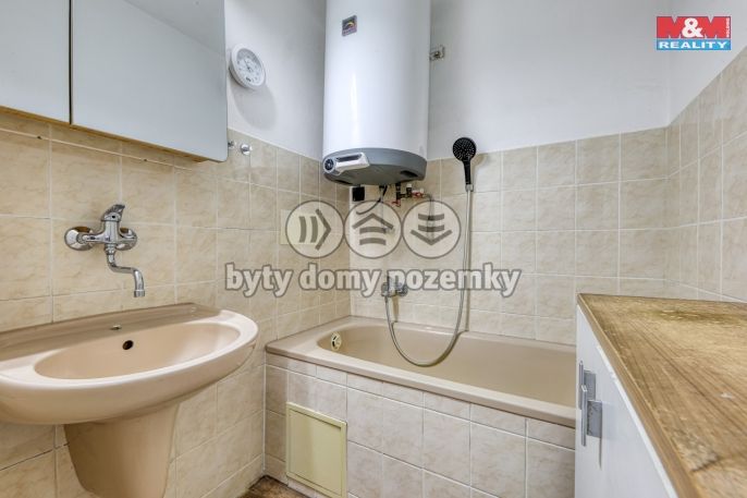 Prodej, Byt 3+1, Tlučná