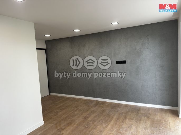 Prodej, Byt 3+kk, Dvory