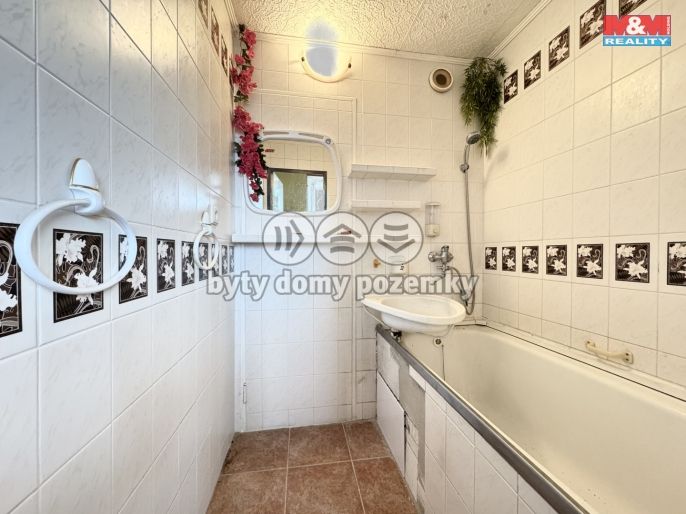 Pronájem, Byt 3+1, Slaný