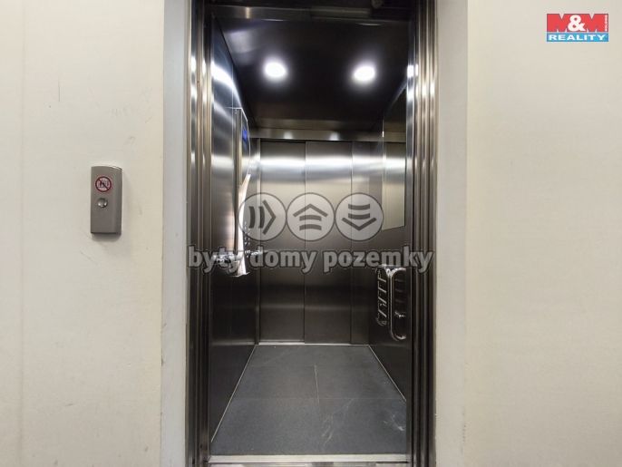 Pronájem, Byt 1+kk, Praha