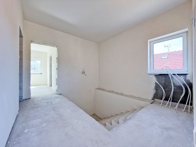 Prodej, Byt 4+kk, Obrataň