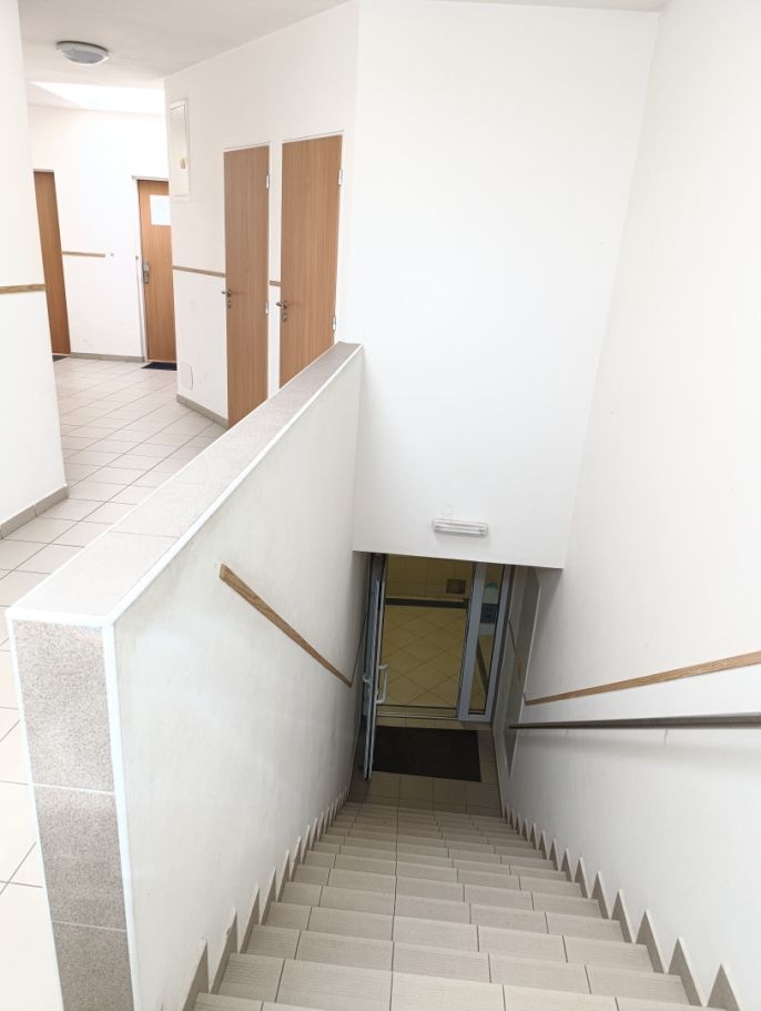 Pronájem, Obchod a služby, Tišnov