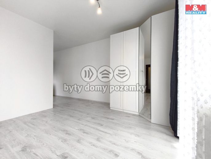 Pronájem, Byt 1+kk, Praha