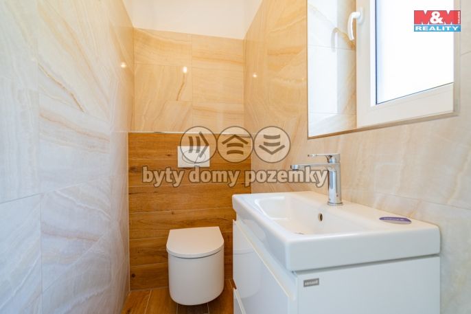 Prodej, Nájemní dům, Černá v Pošumaví