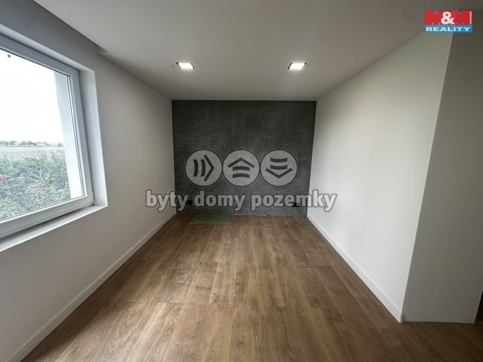 Prodej, Byt 3+kk, Dvory