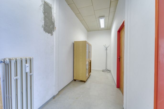 Pronájem, Obchod a služby, Nepomuk