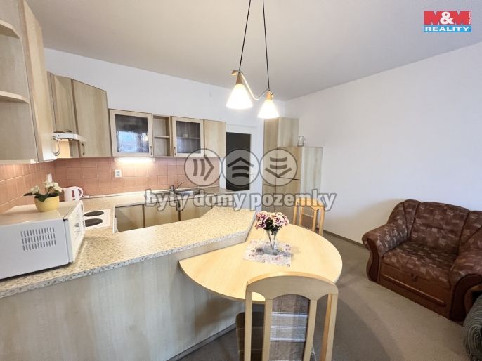 Prodej, Byt 1+kk, 36 m², Trutnov, Horská