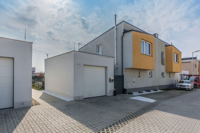 Prodej, Rodinný dům, Milovice