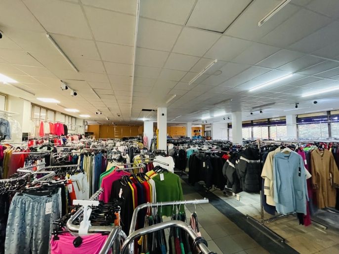 Pronájem, Obchod a služby, Most