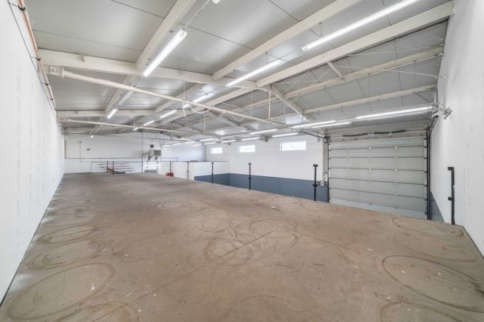 Pronájem, Obchod a služby, Králův Dvůr