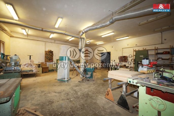 Pronájem, Sklad, Plesná