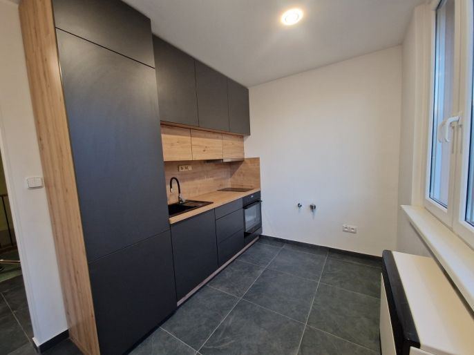 Pronájem, Byt 1+1, Liberec