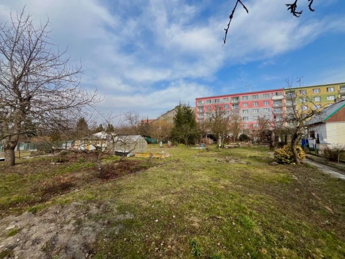 Prodej, Zahrada, Louny