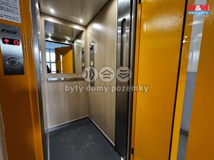 Prodej, Byt 1+1, Chomutov