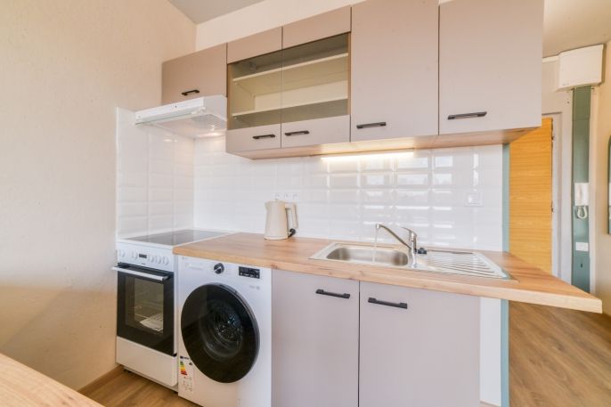 Pronájem, Byt 1+1, Teplá