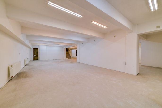 Pronájem, Obchod a služby, Cheb