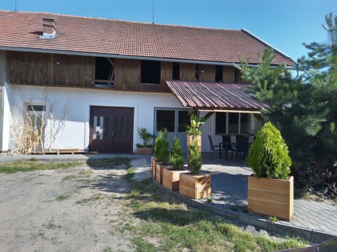 Pronájem, Sklad, Běstovice