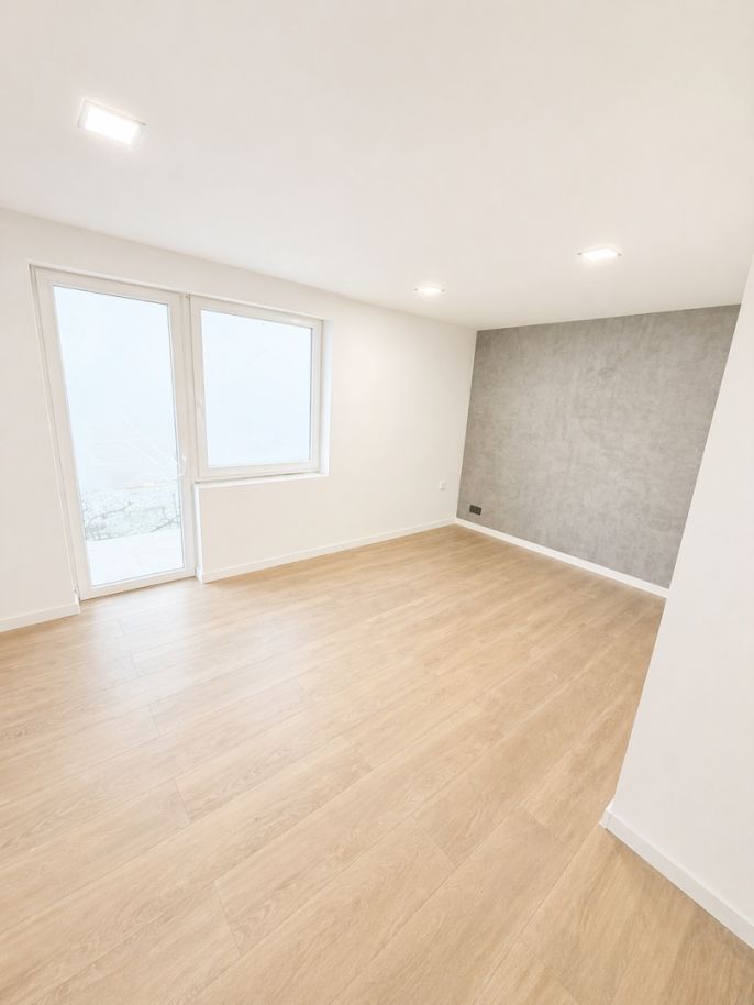 Prodej, Byt 3+kk, Dvory