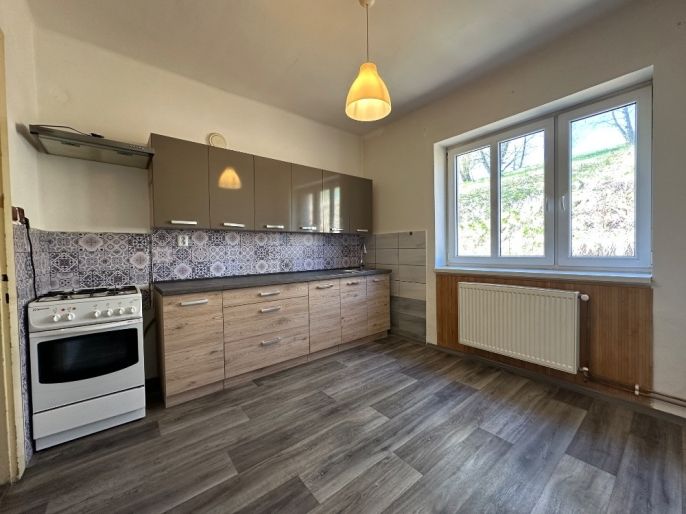 Pronájem, Byt 3+1, Lučany nad Nisou