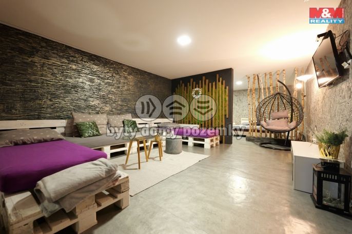 Prodej, Obchod a služby, Šternberk