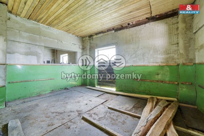 Prodej, Zemědělský objekt, Křižovatka